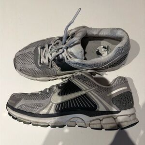 Nike Zoom Vomero 5